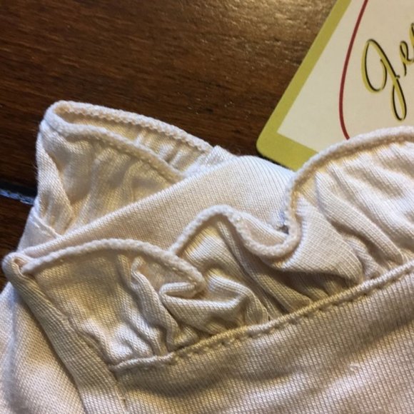 NWT Cream Vintage Style Day Gloves - Picture 2 of 3